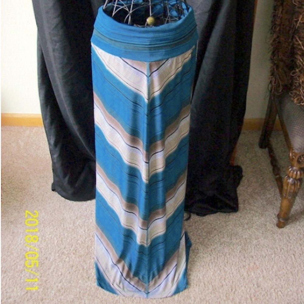 Lucy Lucy Love Bohemian Long High waist Skirt xs
